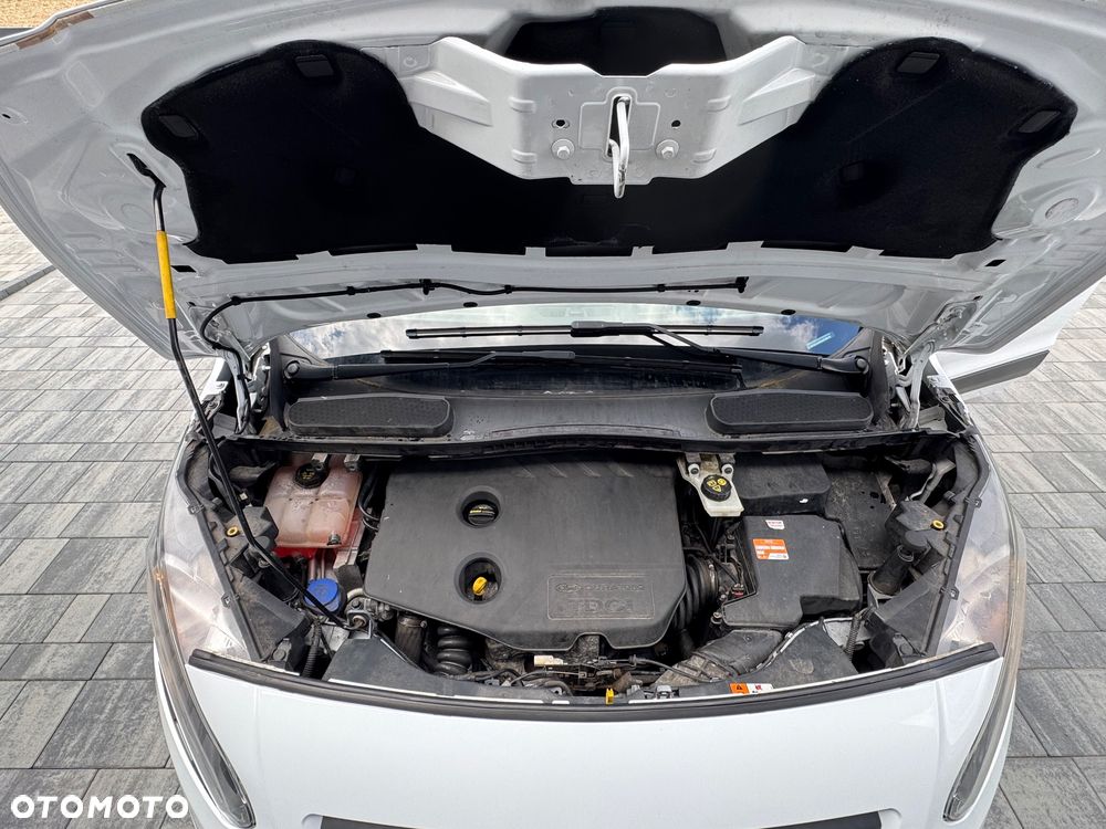 Ford Transit Connect - 13