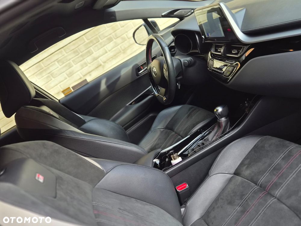 Toyota C-HR 2.0 Hybrid Executive - 13