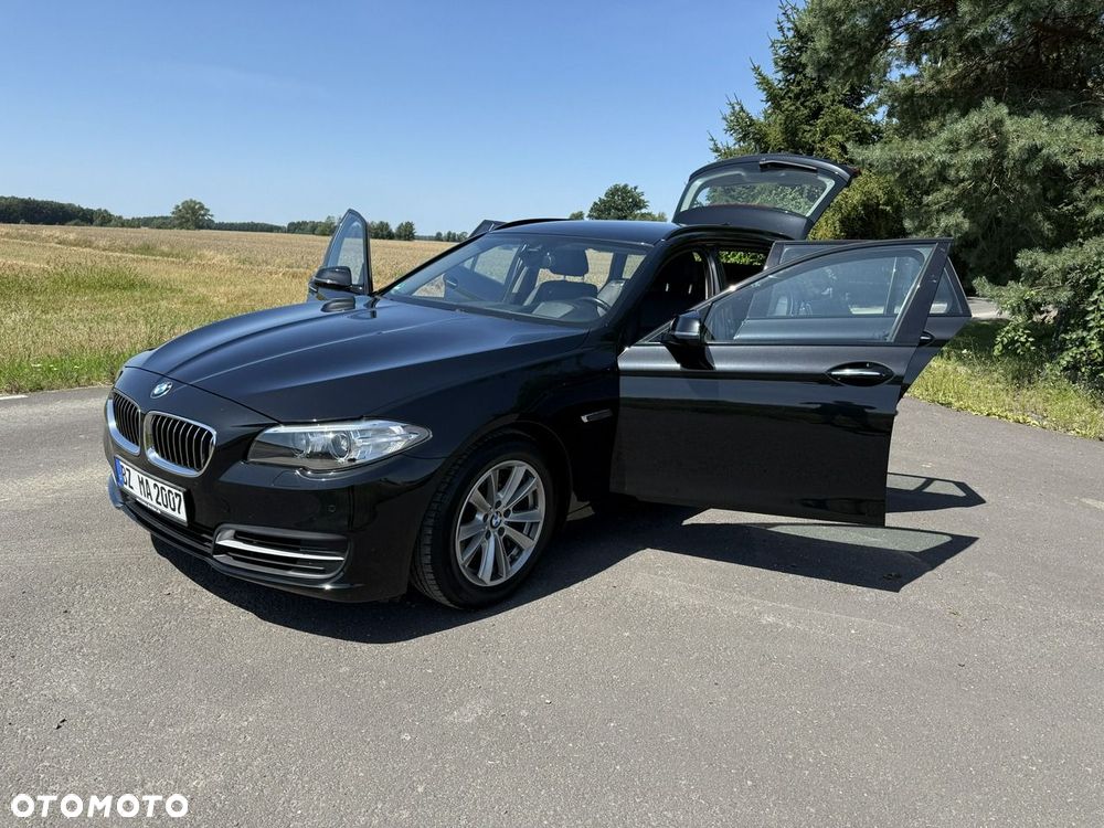 BMW Seria 5 530d Sport-Aut - 39