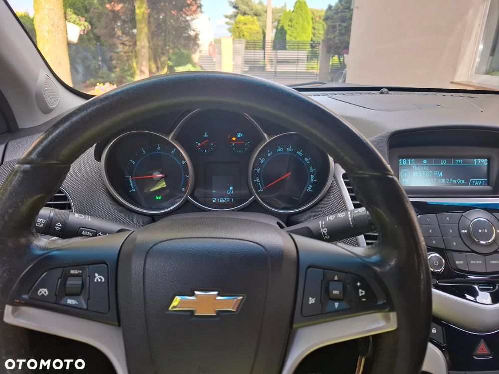Chevrolet Cruze 1.6 LS - 7