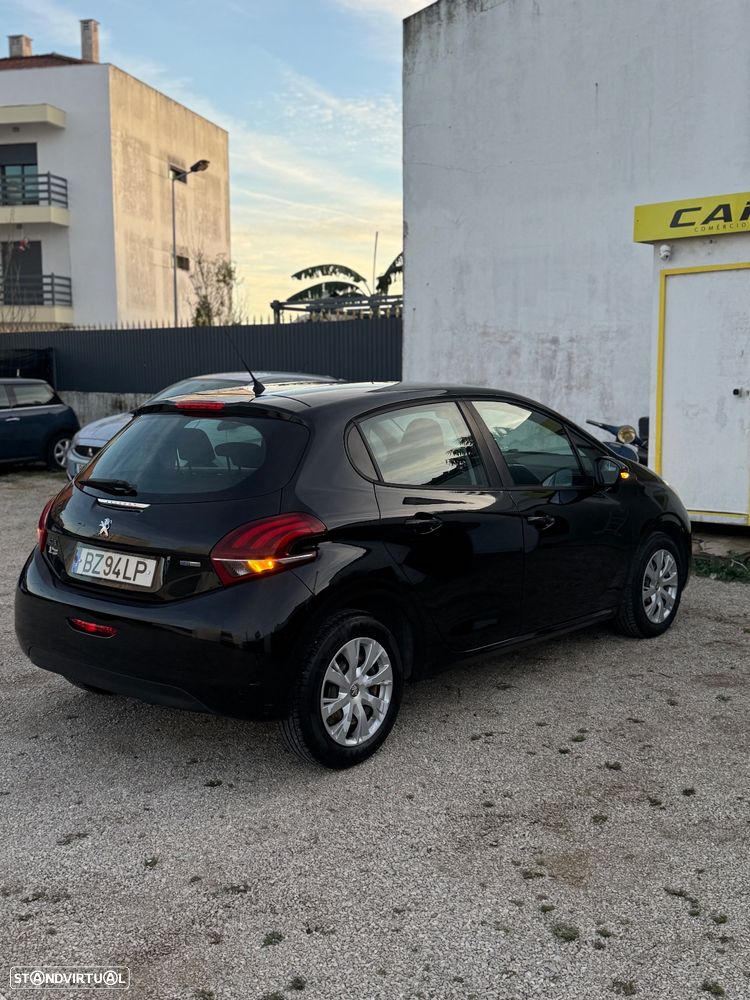 Peugeot 208 1.2 VTi Active - 17