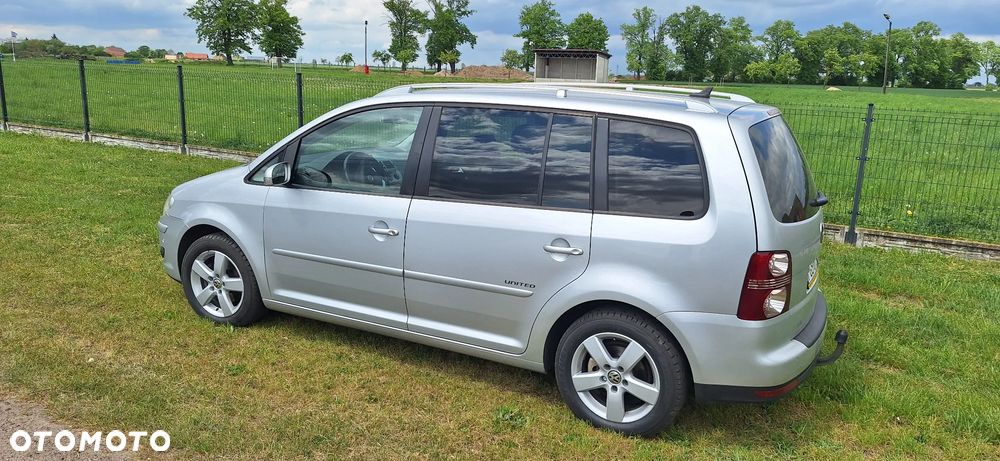 Volkswagen Touran 2.0 TDI DPF DSG United - 5