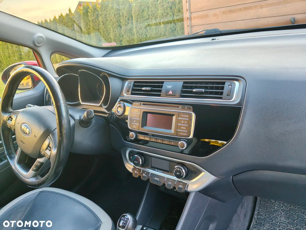 Kia Rio - 15