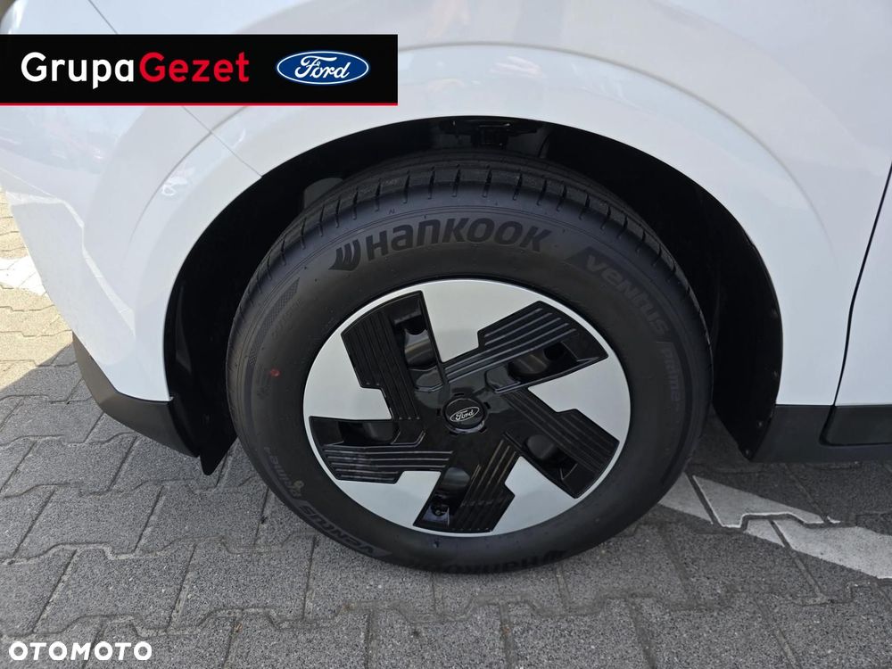 Ford Transit Courier - 15