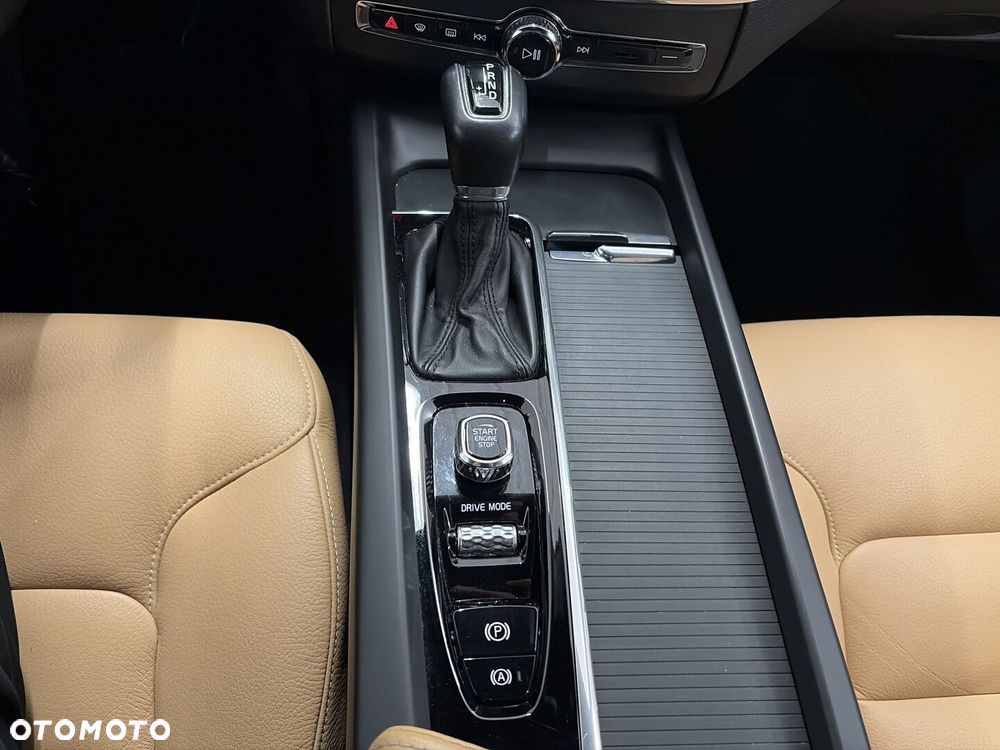 Volvo XC 60 - 19