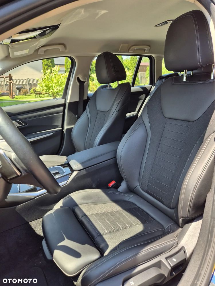 BMW Seria 3 330e xDrive Sport Line - 13