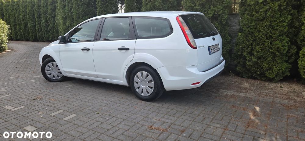 Ford Focus 1.6 TDCi Ambiente - 12