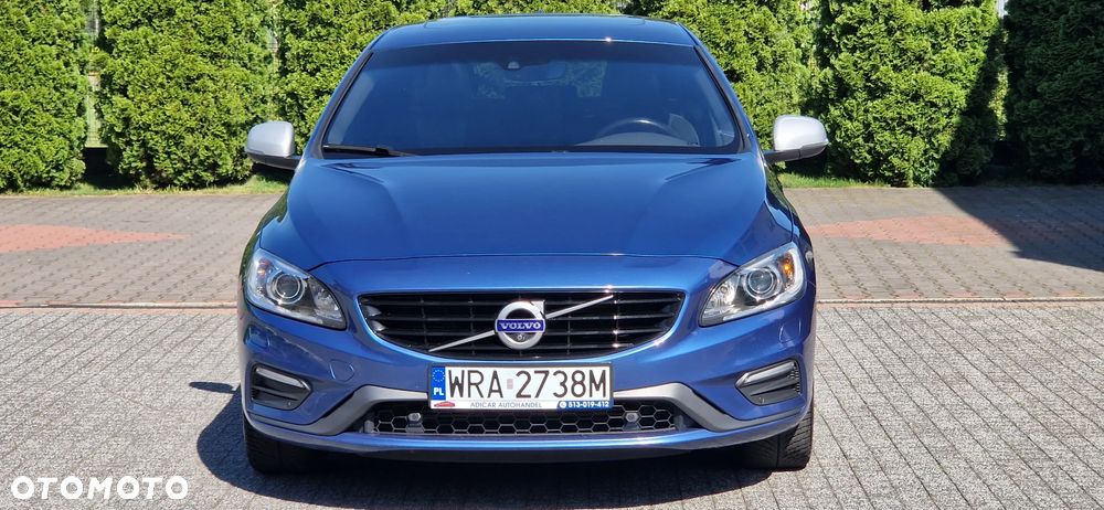 Volvo V60 D6 AWD Plug-in Hybrid Momentum - 8