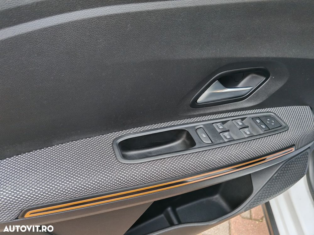 Dacia Sandero Stepway ECO-G 100 MT6 Comfort - 10