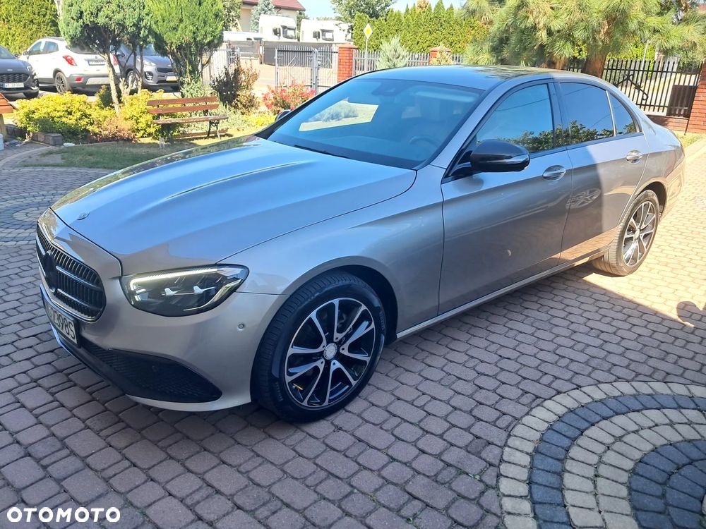 Mercedes-Benz Klasa E 220 d 9G-TRONIC - 22
