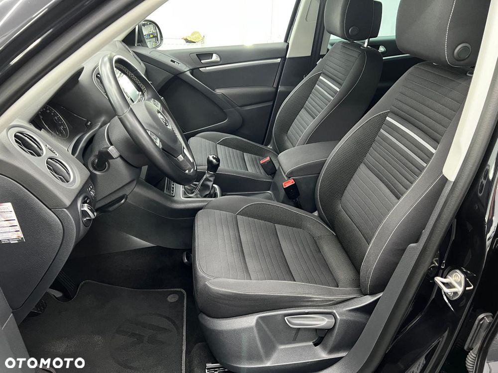 Volkswagen Tiguan - 37