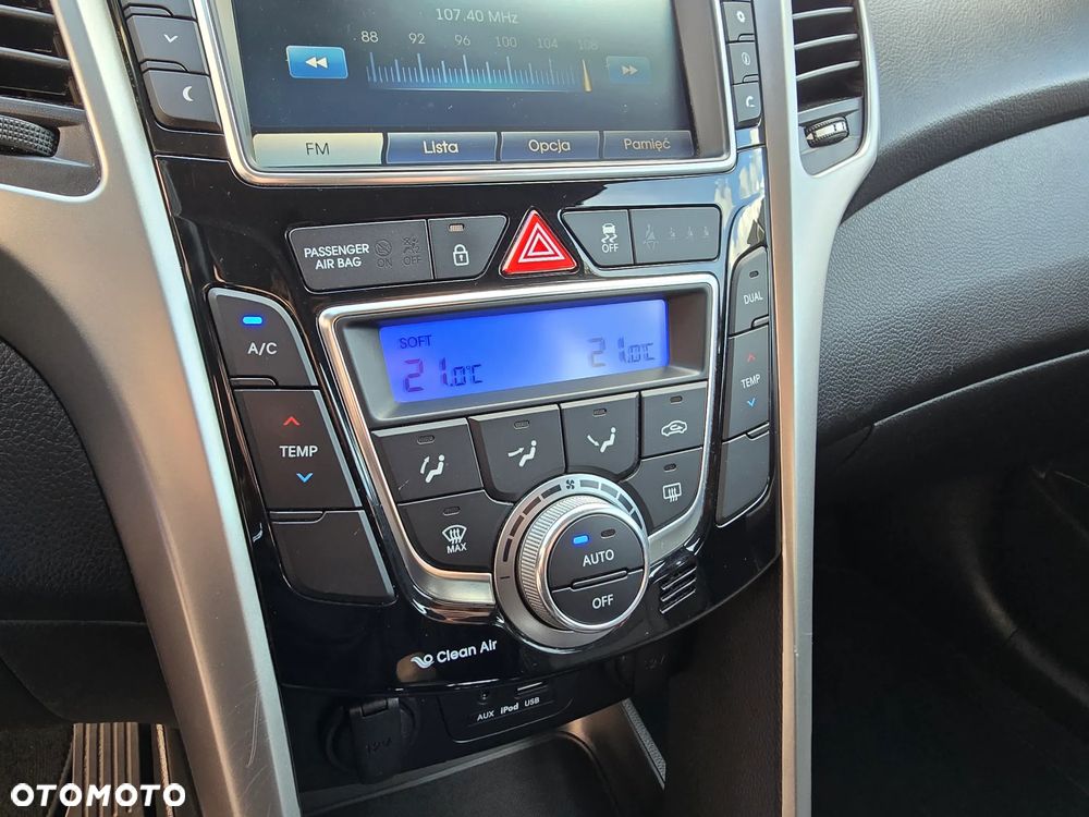 Hyundai i30 blue 1.6 GDI YES Gold - 31
