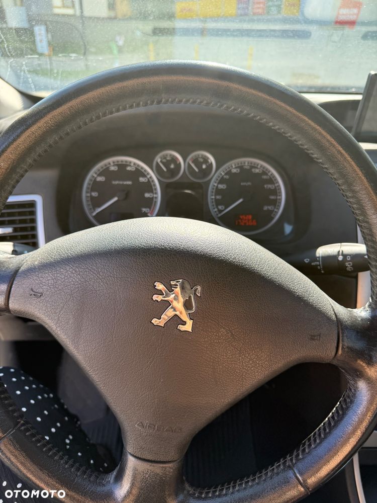 Peugeot 307 110 Automatik Premium - 17