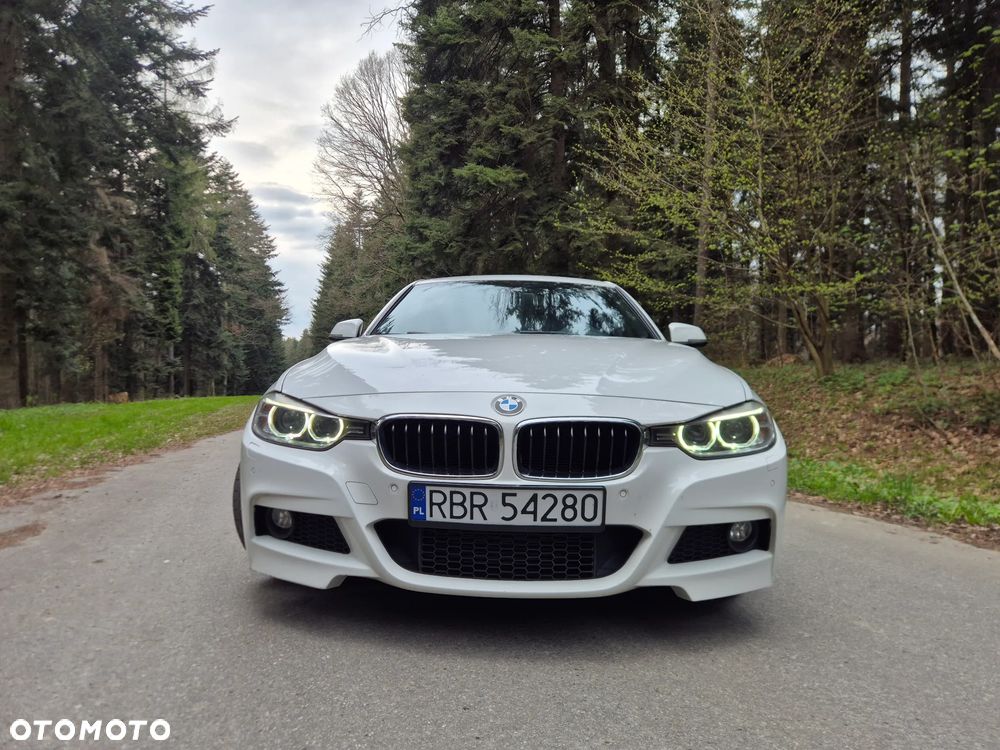 BMW Seria 3 325d M Sport - 3
