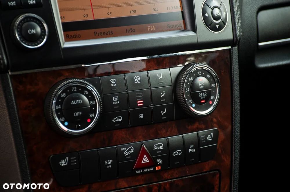 Mercedes-Benz GL 450 4Matic 7G-TRONIC Grand Edition - 32