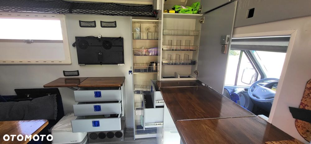 Mercedes-Benz SPRINTER - 30