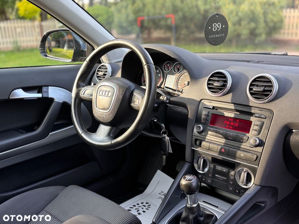 Audi A3 3-drzwiowe 1.6 Ambition - 20