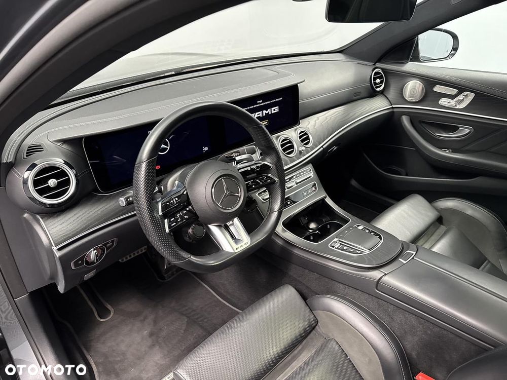 Mercedes-Benz Klasa E AMG 53 4-Matic+ - 14