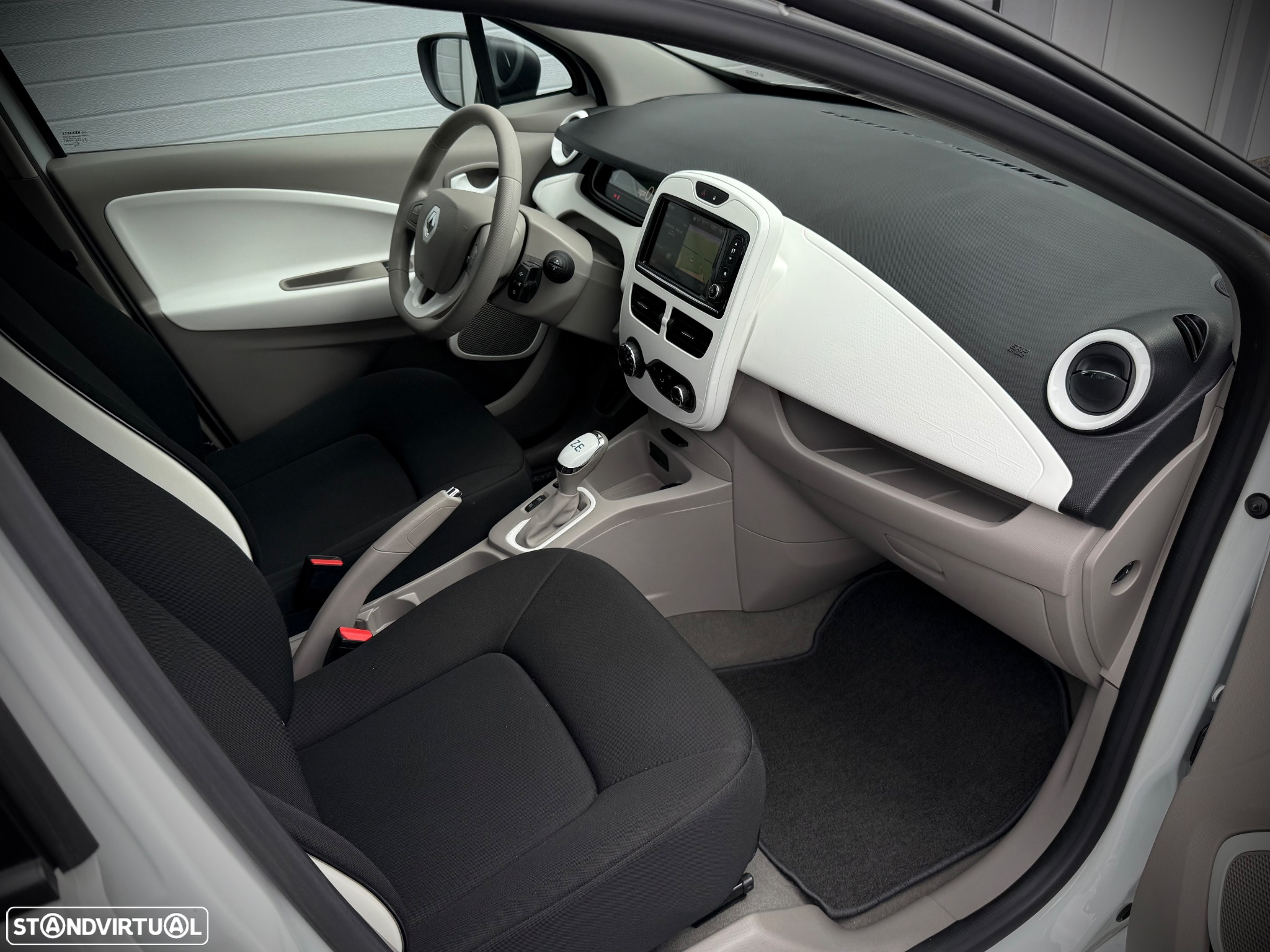 Renault Zoe (c/ Bateria) Life 40 Carga Rápida - 9