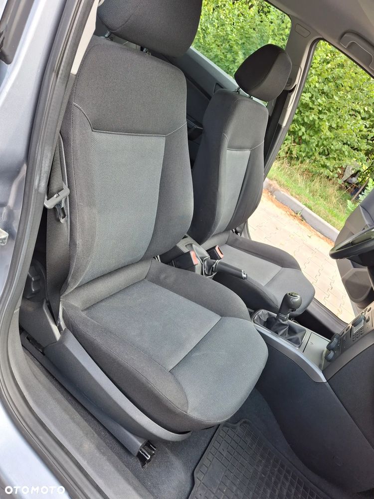 Opel Astra - 18
