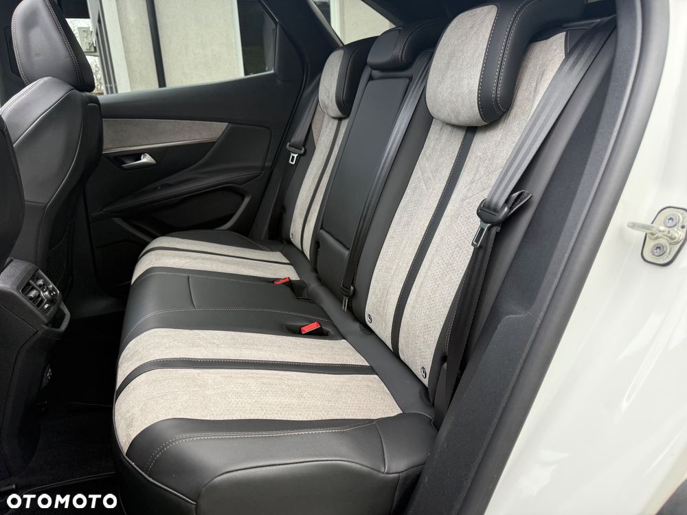 Peugeot 3008 225 e-EAT8 GT Pack - 11