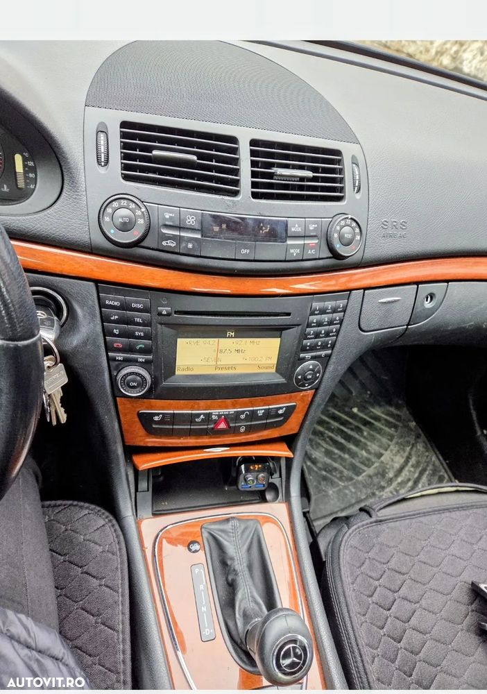Mercedes-Benz E - 5