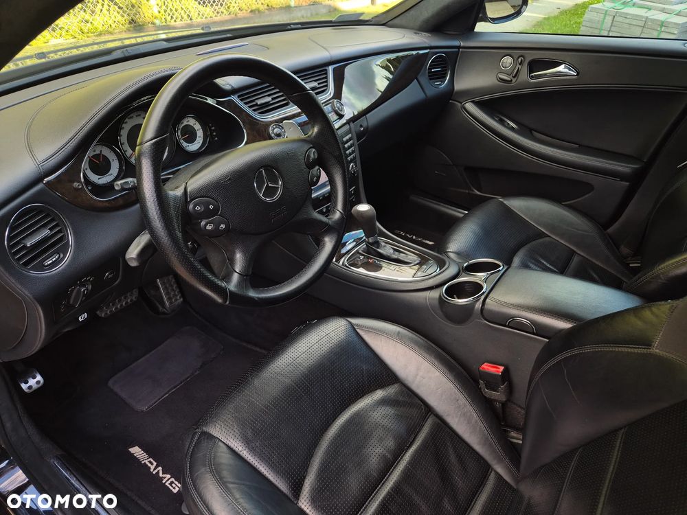 Mercedes-Benz CLS 55 AMG - 15