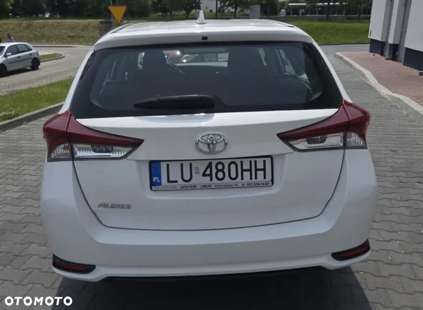 Toyota Auris - 6