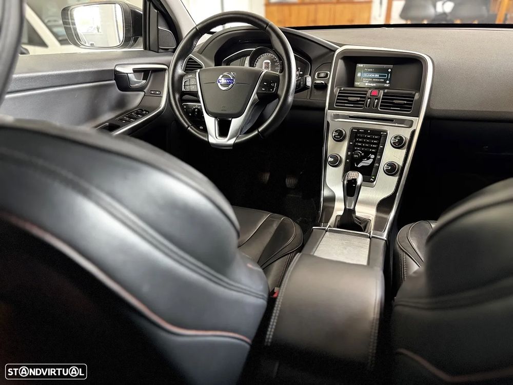 Volvo XC 60 2.0 D3 VOR - 10