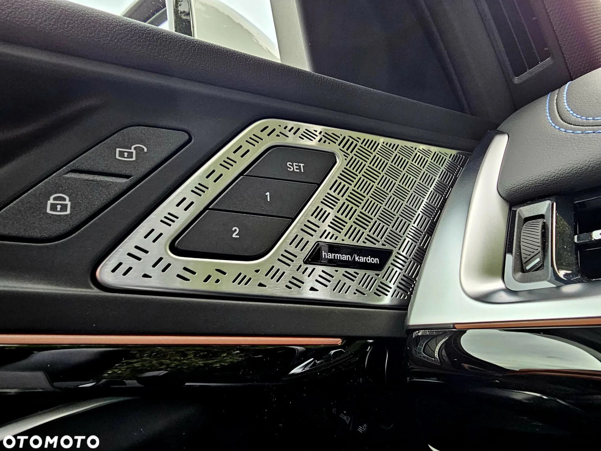BMW X1 sDrive20i mHEV - 26