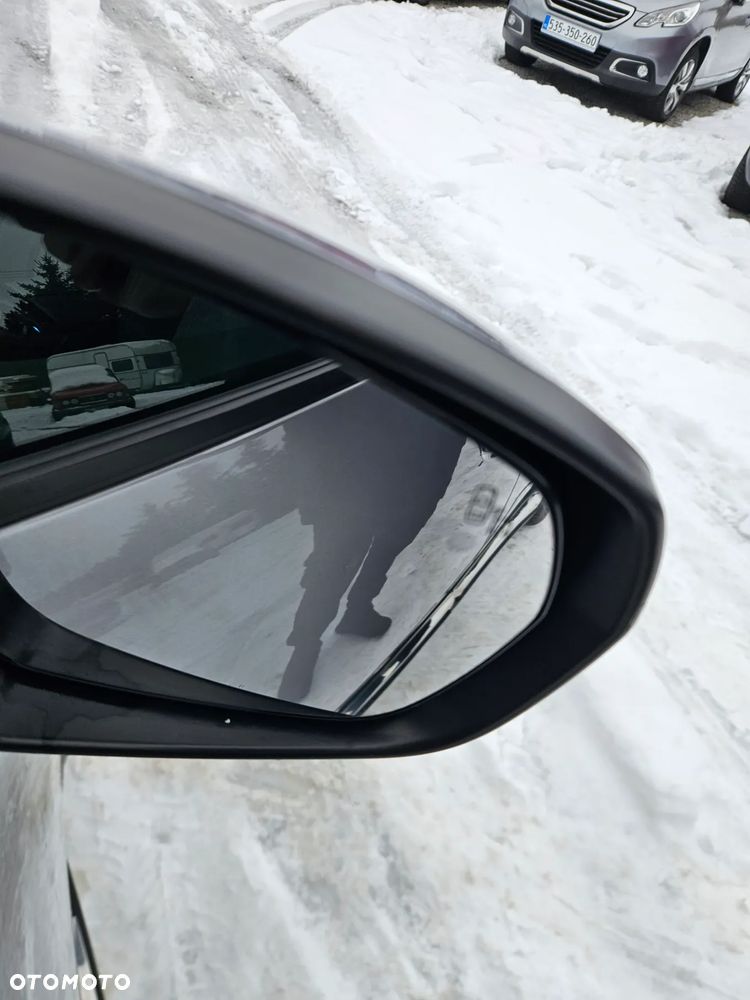 Peugeot 5008 BlueHDi 130 EAT8 Allure - 32