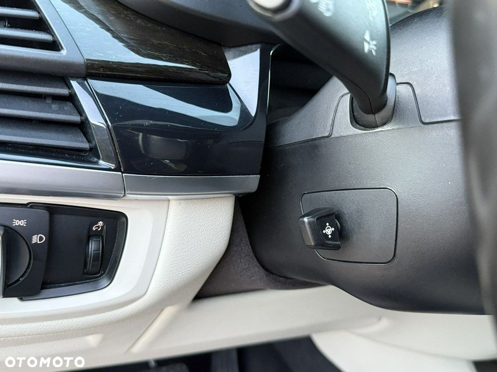 BMW X5 xDrive25d - 26