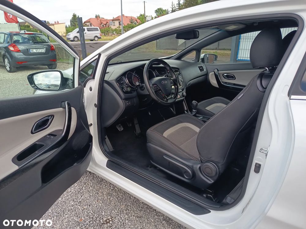 Kia Ceed 1.6 CRDi L - 16