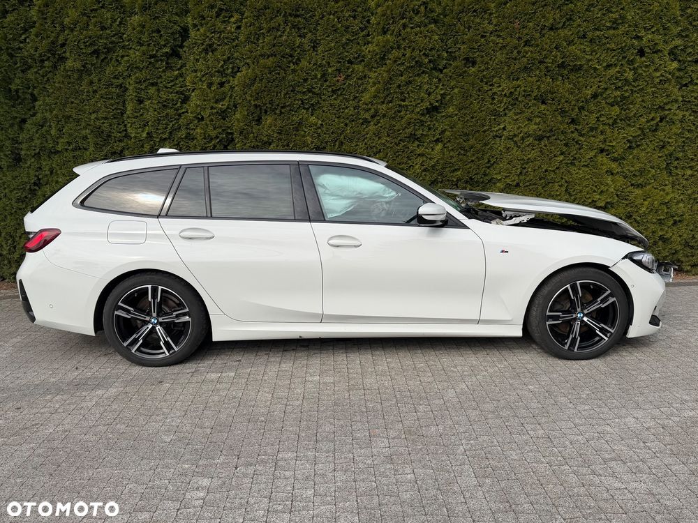 BMW Seria 3 320d xDrive Edition M Sport Shadow - 8