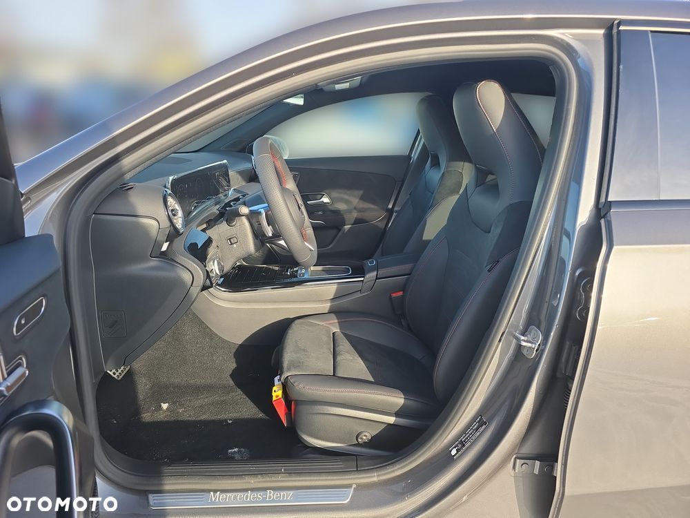 Mercedes-Benz Klasa A 200 7G-DCT AMG Line - 9