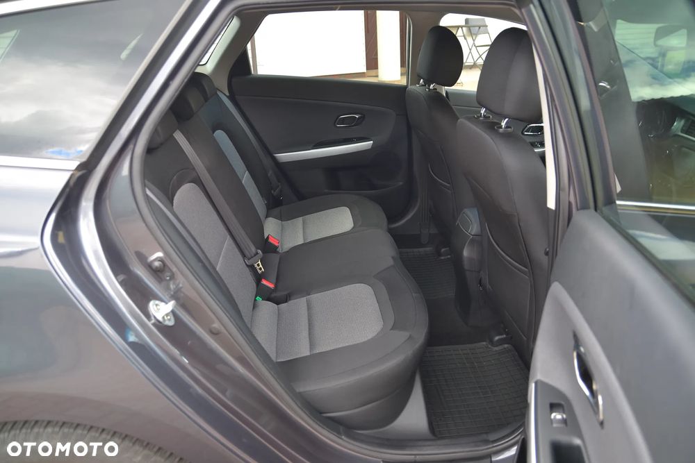 Kia Ceed 1.6 CRDi 136 ISG Dream Team Edition - 17