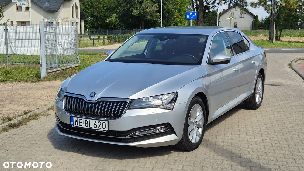 Skoda Superb 2.0 TDI SCR Style DSG - 3