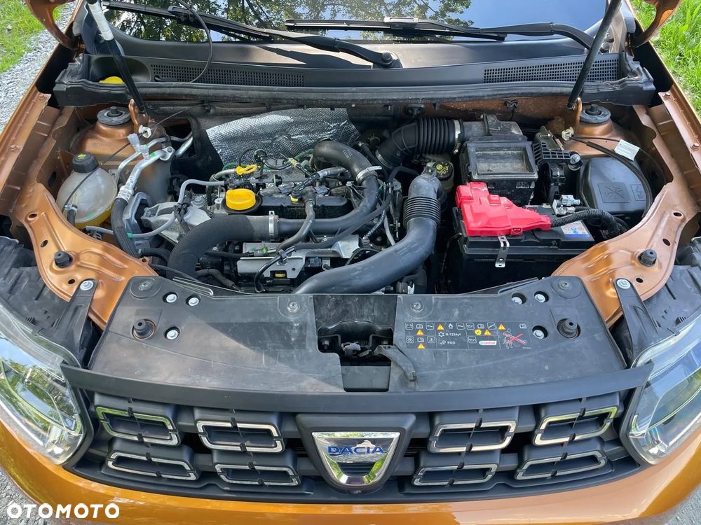 Dacia Duster TCe 100 2WD Celebration - 22
