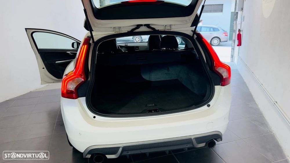 Volvo V60 1.6 D2 Drive R-Design Start/Stop - 9