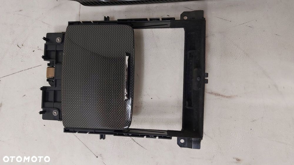 tuner środkowy dekor schowek carbon maserati levante 670161807 - 4