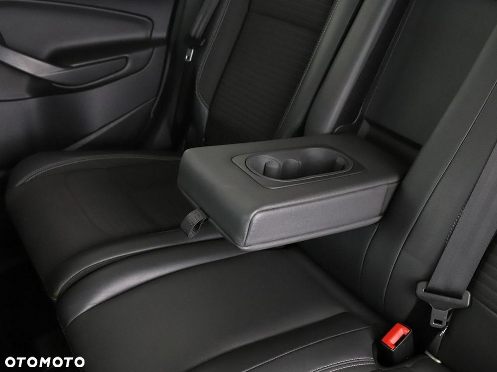 Ford Kuga 2.0 TDCi 2x4 Business Edition - 34
