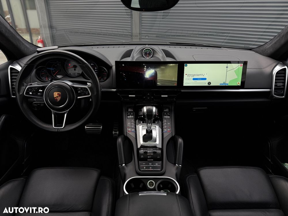 Porsche Cayenne - 11