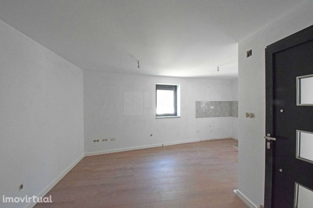 T1 - NOVO - Teixoso - 7 min da Covilhã - Grande imagem: 3/13