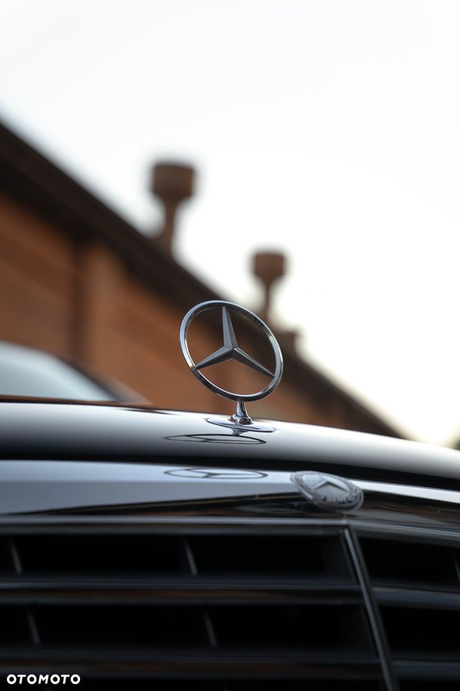 Mercedes-Benz Klasa E 500 4-Matic Elegance - 36