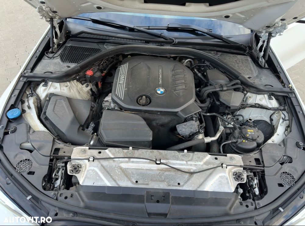 BMW Seria 3 320d Aut. Sport Line - 13