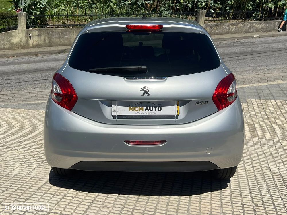 Peugeot 208 1.2 PureTech Style - 5