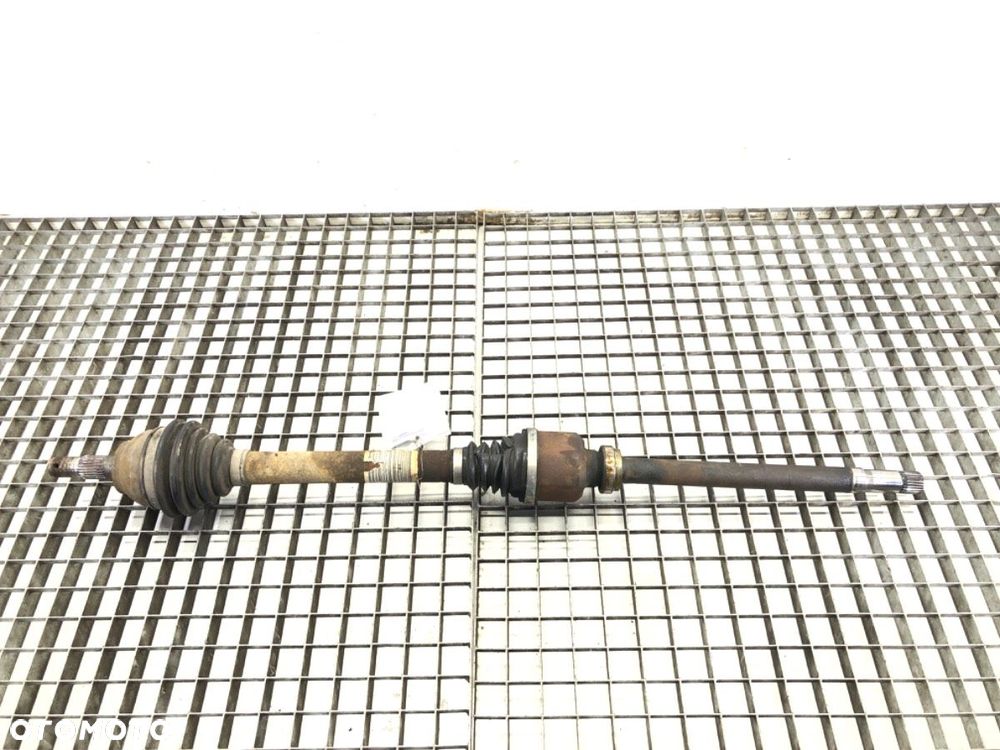 PÓŁOŚ PRAWY PRZÓD  PEUGEOT 3008 nadwozie wielkoprzestrzenne (MPV) (0U_) 2009 - 2017 1.6 HDi 84 - 1