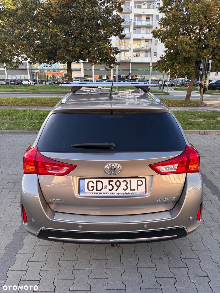 Toyota Auris 2.0 D-4D Executive - 7