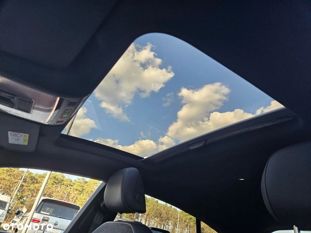 Volkswagen Arteon 2.0 TDI SCR R-Line DSG - 11