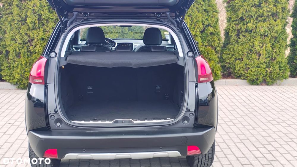 Peugeot 2008 1.6 BlueHDi Allure S&S - 16